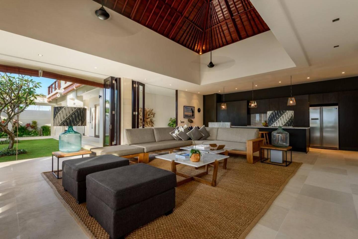 The Maya, Stunning 4Br Family Villa Canggu  Exterior photo